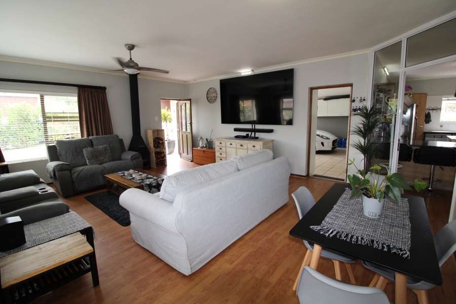 3 Bedroom Property for Sale in Rooi Rivier Rif Western Cape